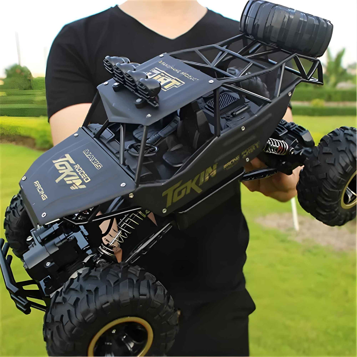 Ferngesteuerter Buggy TGK-4