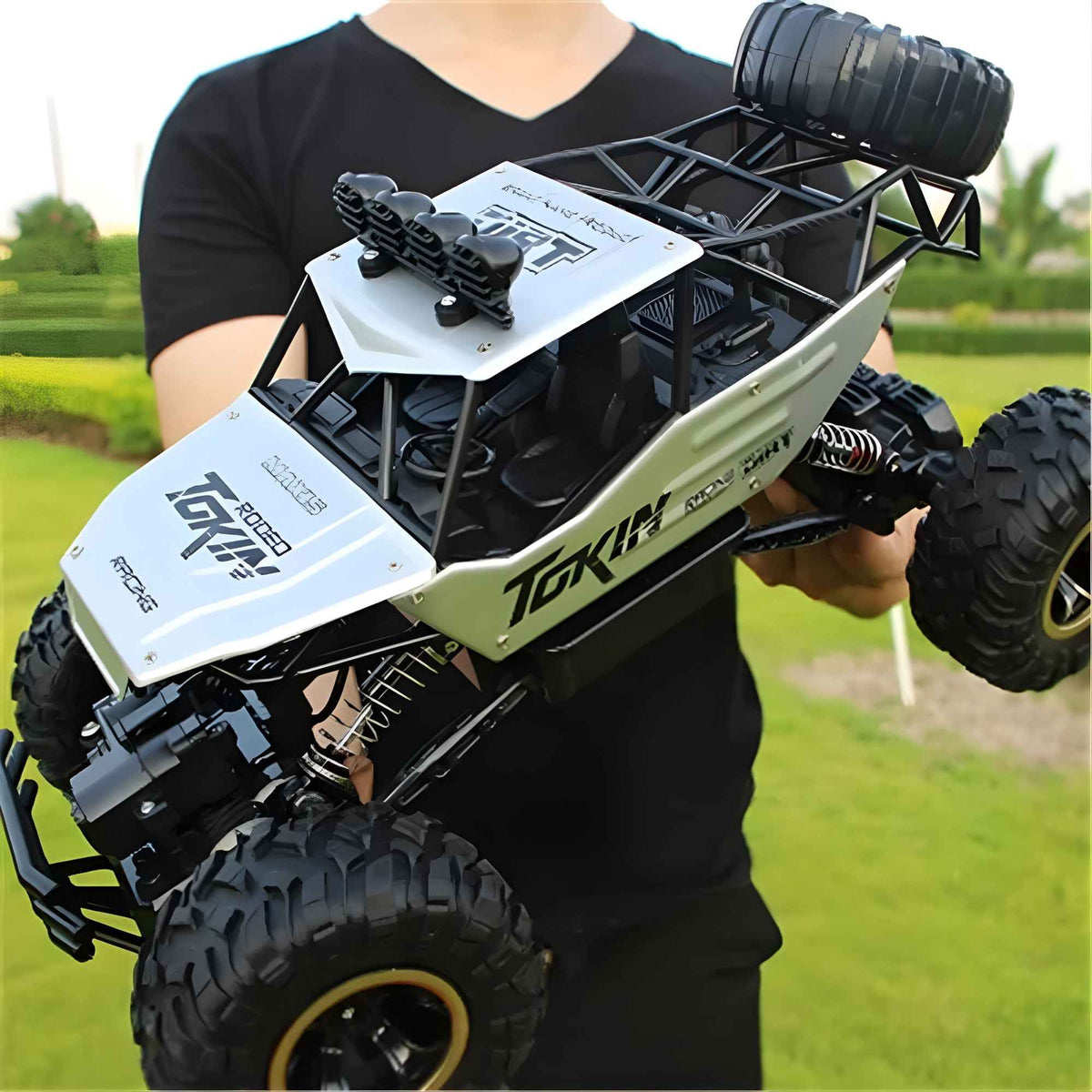 Ferngesteuerter Buggy TGK-4